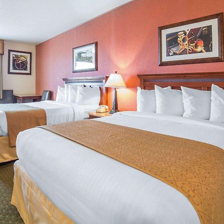 Quality Inn Winnemucca - Model T Casino Exterior photo
